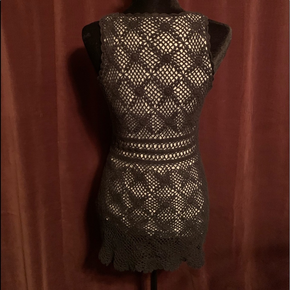 Tunic - Picture 3 of 4